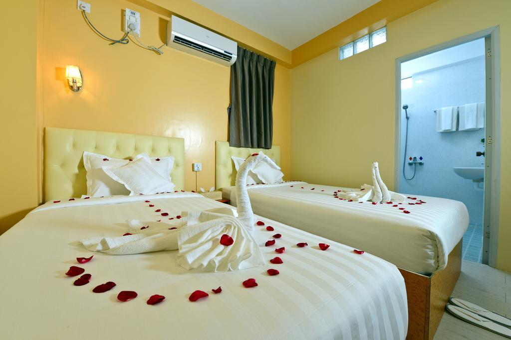Okkala Hotel Янгон Экстерьер фото